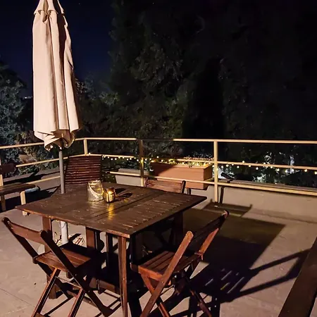 Park House -beside The Medieval Town Of Rhodes-free Parking アパート