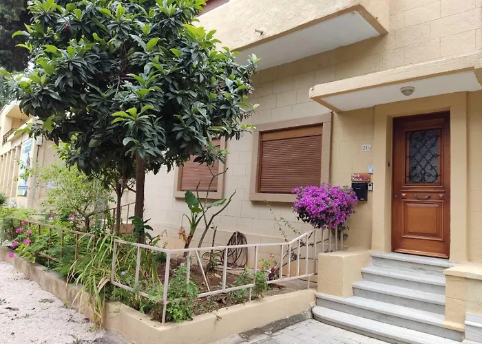 Park House -beside The Medieval Town Of Rhodes-free Parking