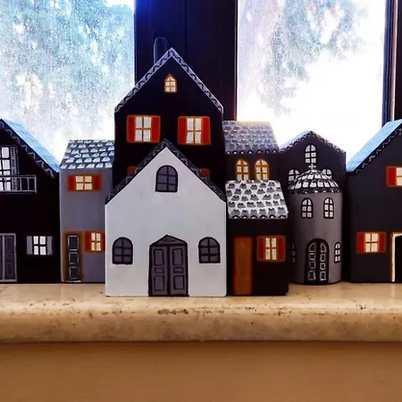 Park House -beside The Medieval Town Of Rhodes-free Parking