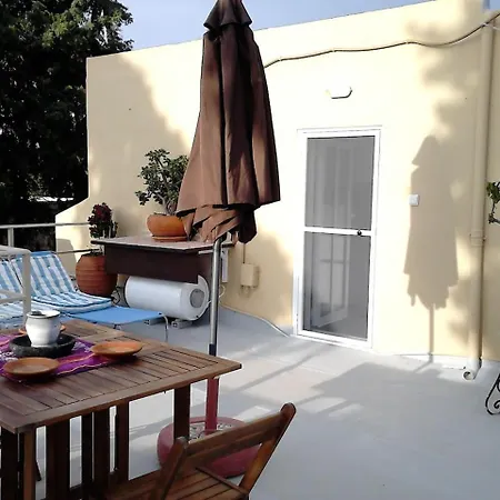 Apartment Park House -beside The Medieval Town Of Rhodes-free Parking