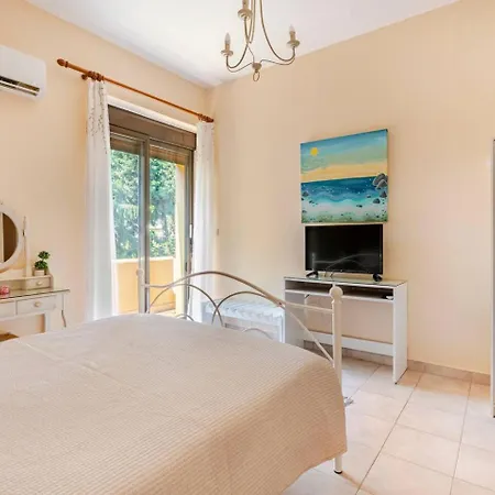 Apartment Park House -beside The Medieval Town Of Rhodes-free Parking
