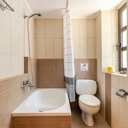 Apartment Park House -beside The Medieval Town Of Rhodes-free Parking *