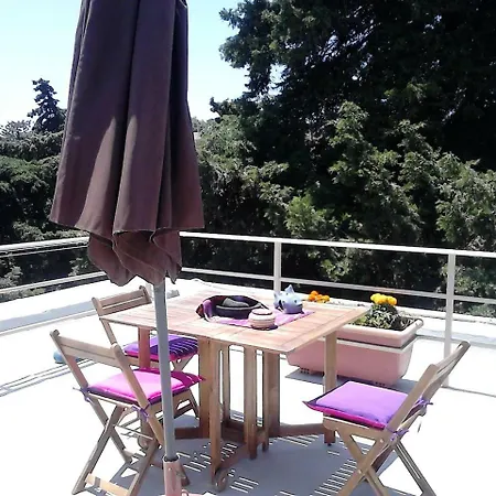 Park House -beside The Medieval Town Of Rhodes-free Parking Apartment