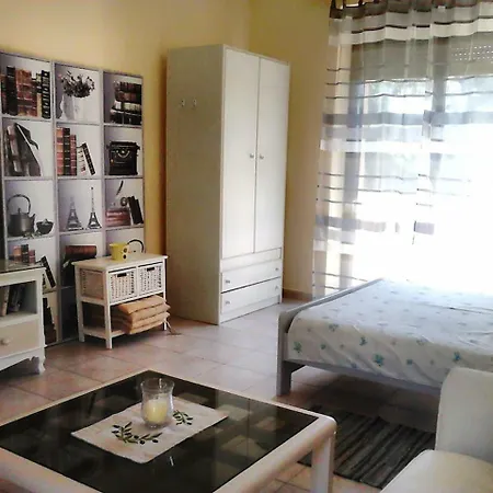 Apartment Park House -beside The Medieval Town Of Rhodes-free Parking Rhodes City