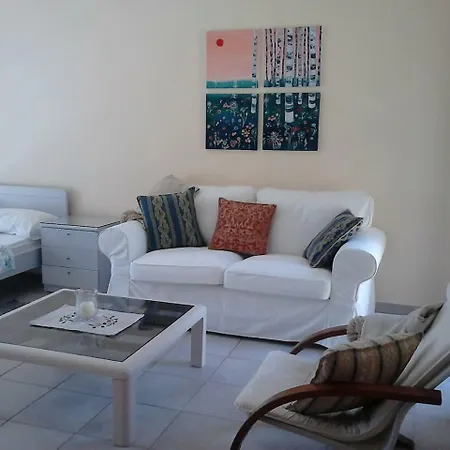 Apartment Park House -beside The Medieval Town Of Rhodes-free Parking *