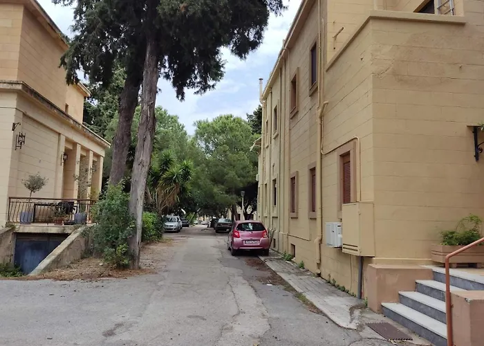 Park House -beside The Medieval Town Of Rhodes-free Parking Daire *