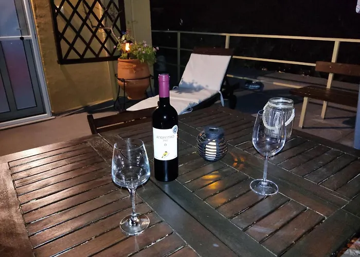 Daire Park House -beside The Medieval Town Of Rhodes-free Parking