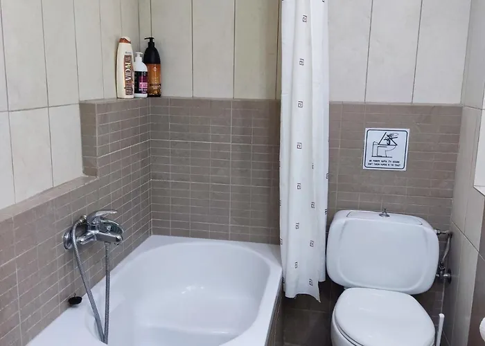 Park House -beside The Medieval Town Of Rhodes-free Parking Rhodes City