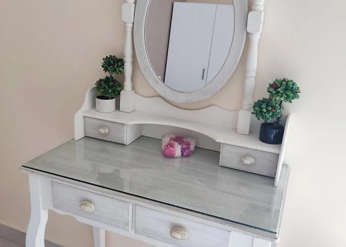 Park House -beside The Medieval Town Of Rhodes-free Parking *