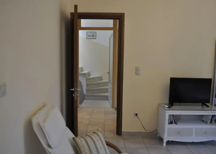 Apartment Park House -beside The Medieval Town Of Rhodes-free Parking *