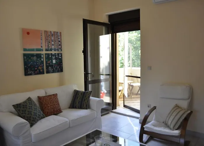 Apartment Park House -beside The Medieval Town Of Rhodes-free Parking Rhodes City