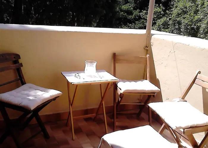 Apartment Park House -beside The Medieval Town Of Rhodes-free Parking