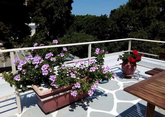 Apartment Park House -beside The Medieval Town Of Rhodes-free Parking