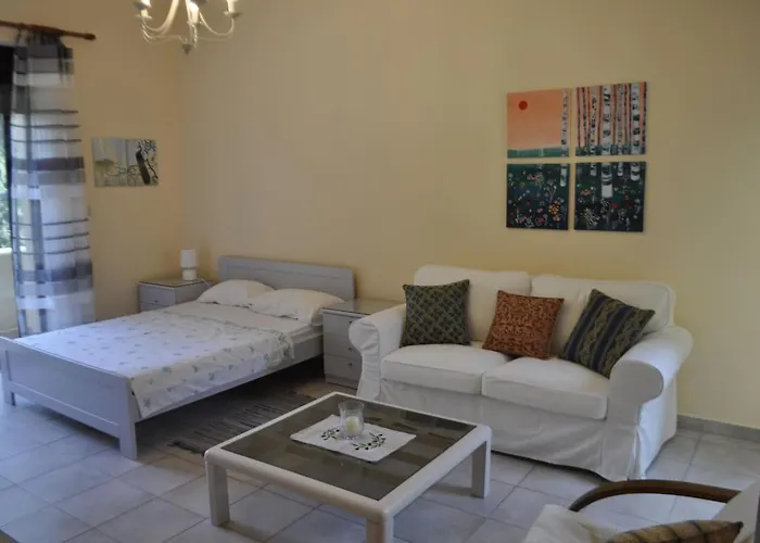 Apartment Park House -beside The Medieval Town Of Rhodes-free Parking Rhodes City