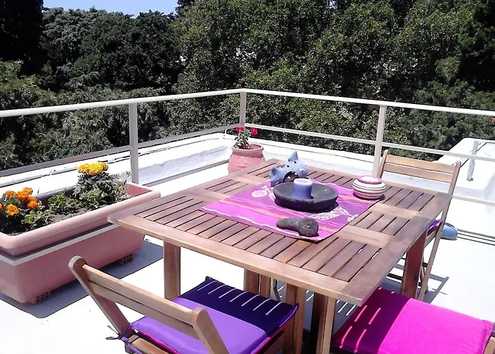 Park House -beside The Medieval Town Of Rhodes-free Parking Rhodes City