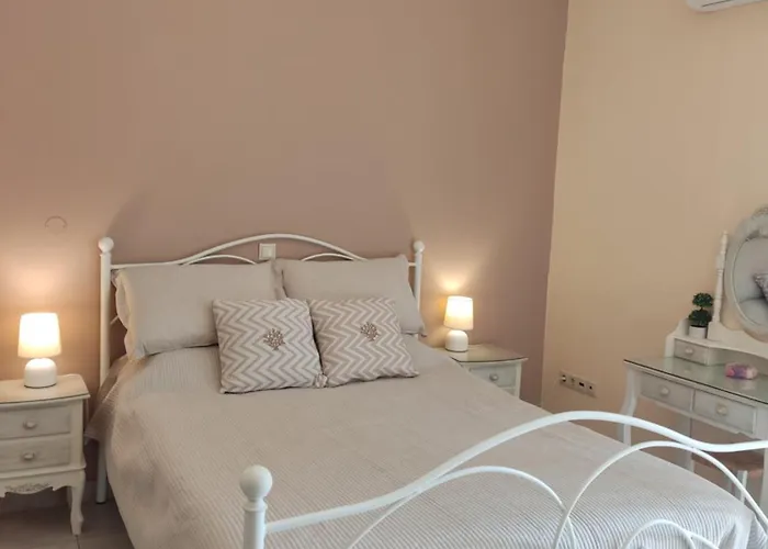 Park House -beside The Medieval Town Of Rhodes-free Parking *