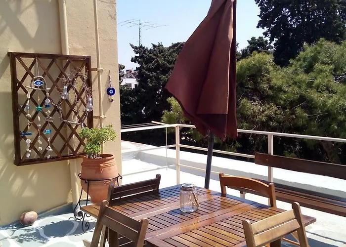 Apartment Park House -beside The Medieval Town Of Rhodes-free Parking Rhodes City