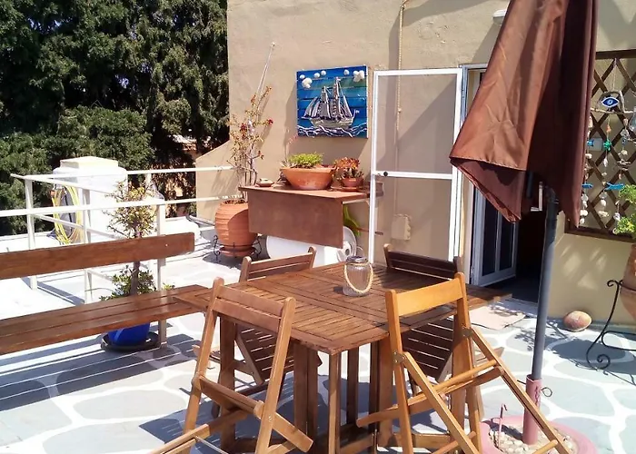 Apartment Park House -beside The Medieval Town Of Rhodes-free Parking