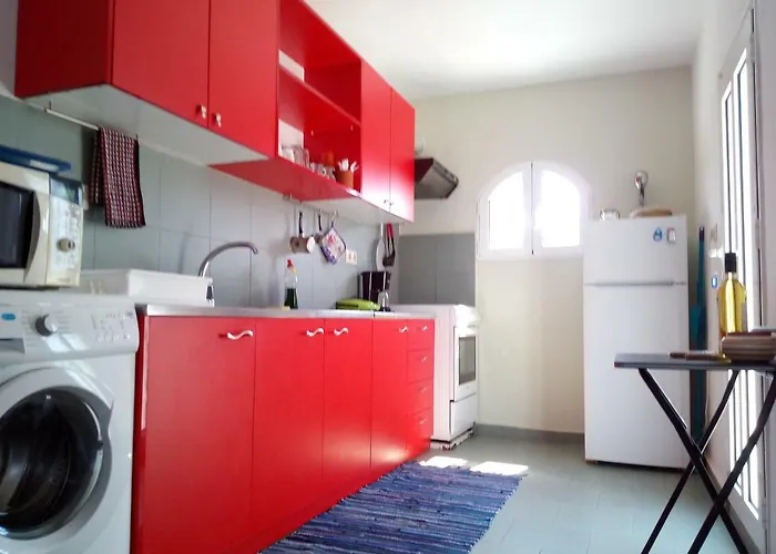 Park House -beside The Medieval Town Of Rhodes-free Parking * Rhodes City