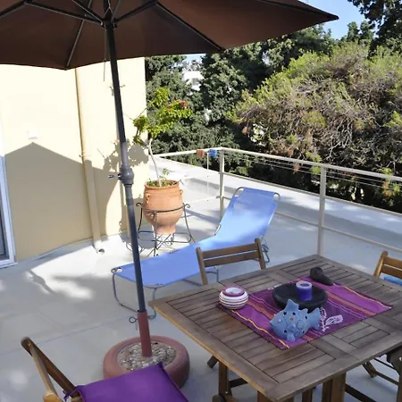 Park House -beside The Medieval Town Of Rhodes-free Parking