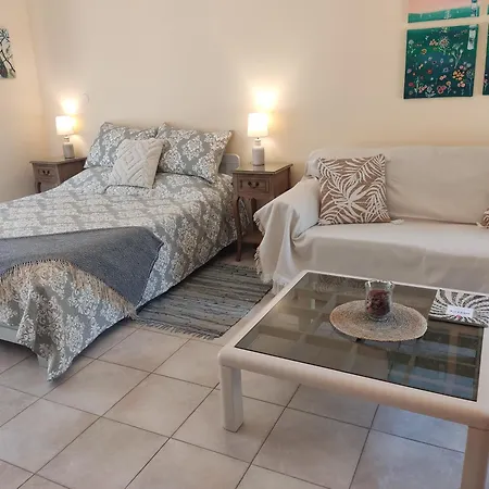 Apartamento Park House -beside The Medieval Town Of Rhodes-free Parking