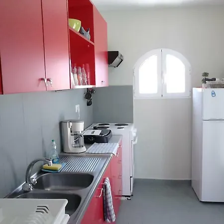 Park House -beside The Medieval Town Of Rhodes-free Parking Rhodes City