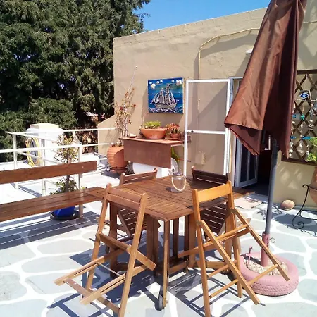 Apartamento Park House -beside The Medieval Town Of Rhodes-free Parking
