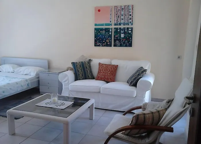 Park House -beside The Medieval Town Of Rhodes-free Parking Rhodes City