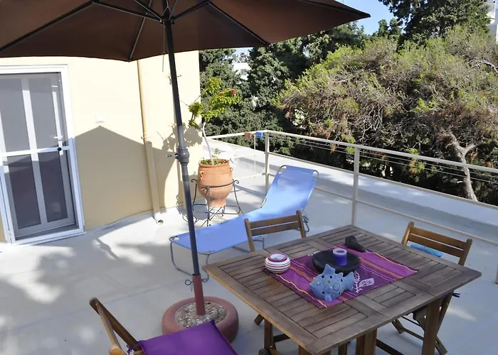 Park House -beside The Medieval Town Of Rhodes-free Parking