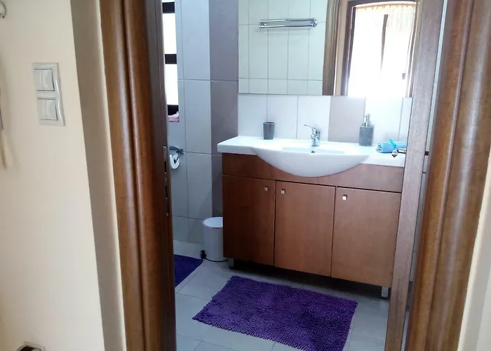 Park House -beside The Medieval Town Of Rhodes-free Parking Apartmán